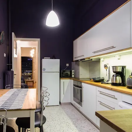 Apartment Overlooking The Old Bridge